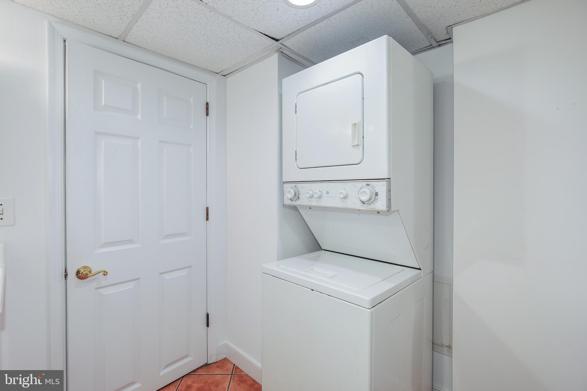 1211 KENYON STREET NW