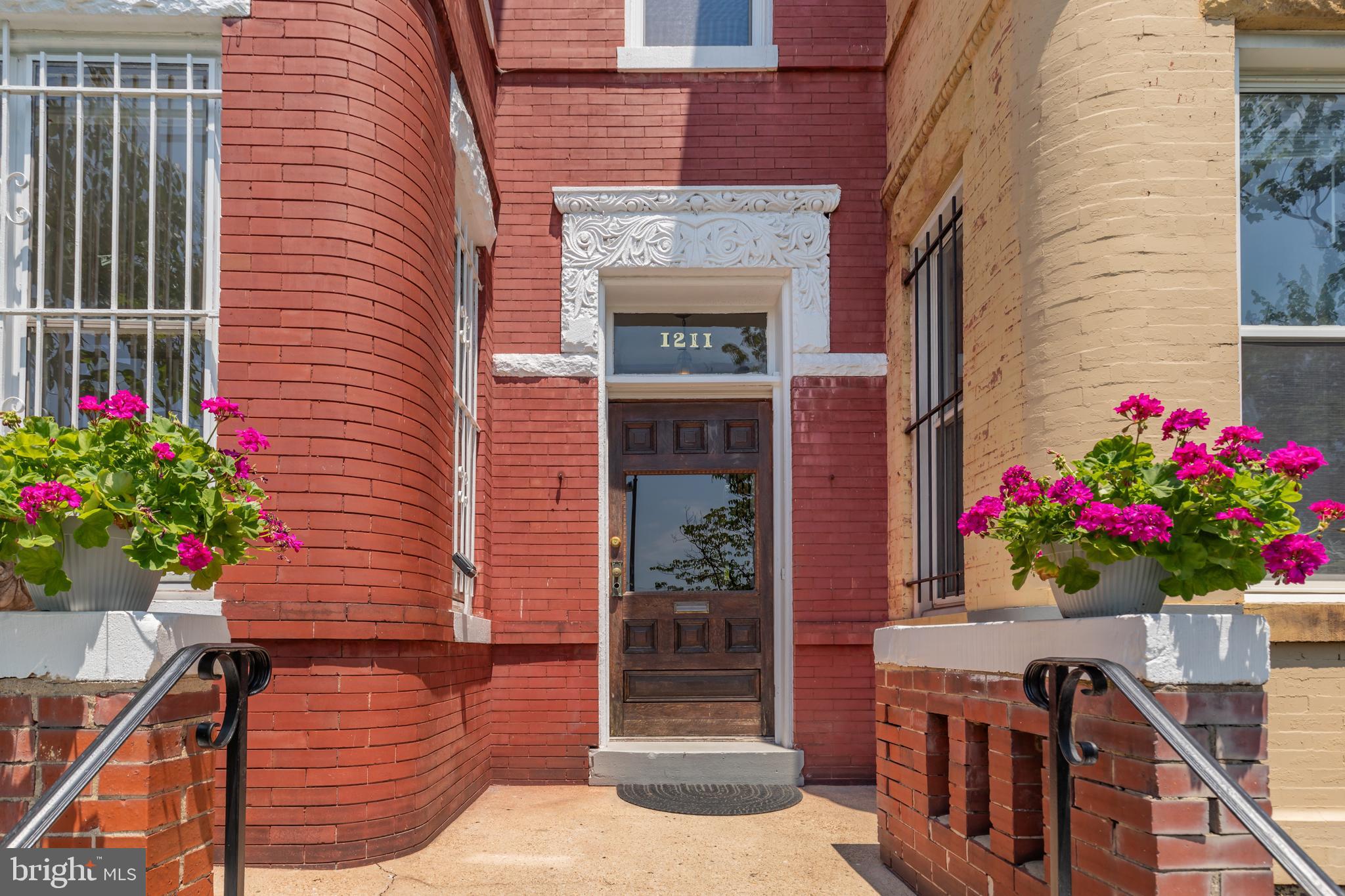 1211 KENYON STREET NW