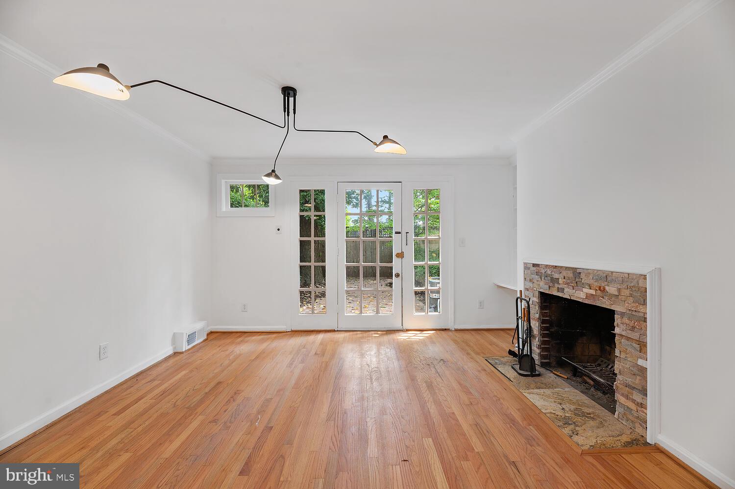 2512 1/2 EAST PLACE NW