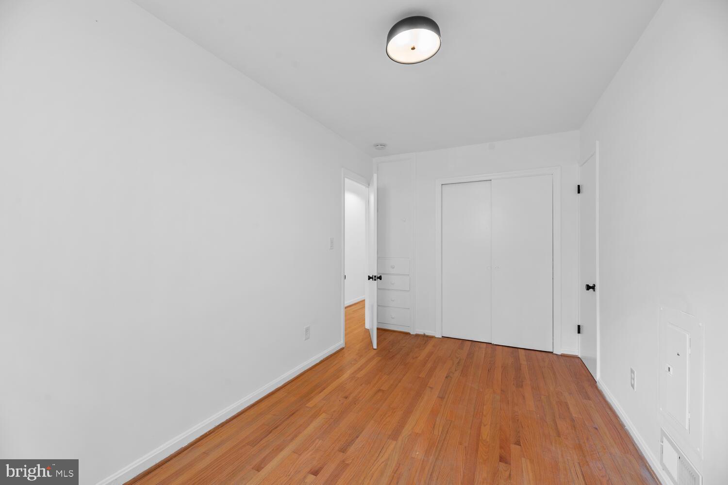 2512 1/2 EAST PLACE NW