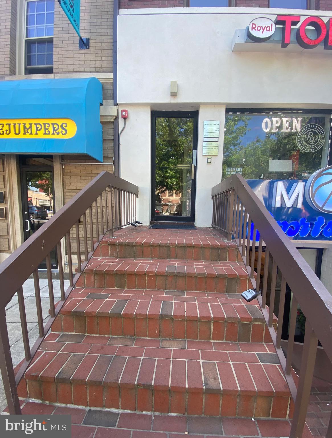 2604 CONNECTICUT AVENUE NW 301