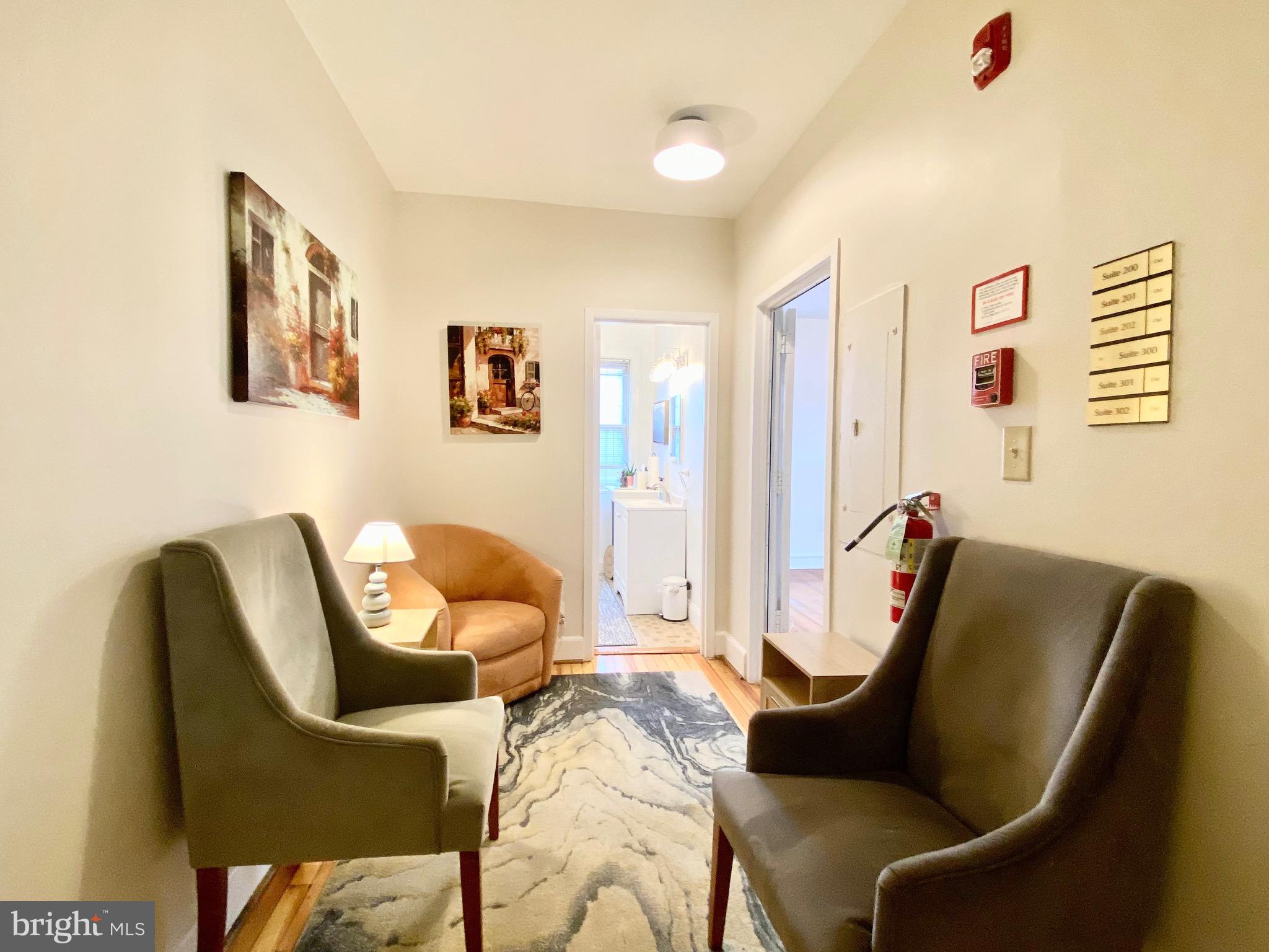 2604 CONNECTICUT AVENUE NW 301