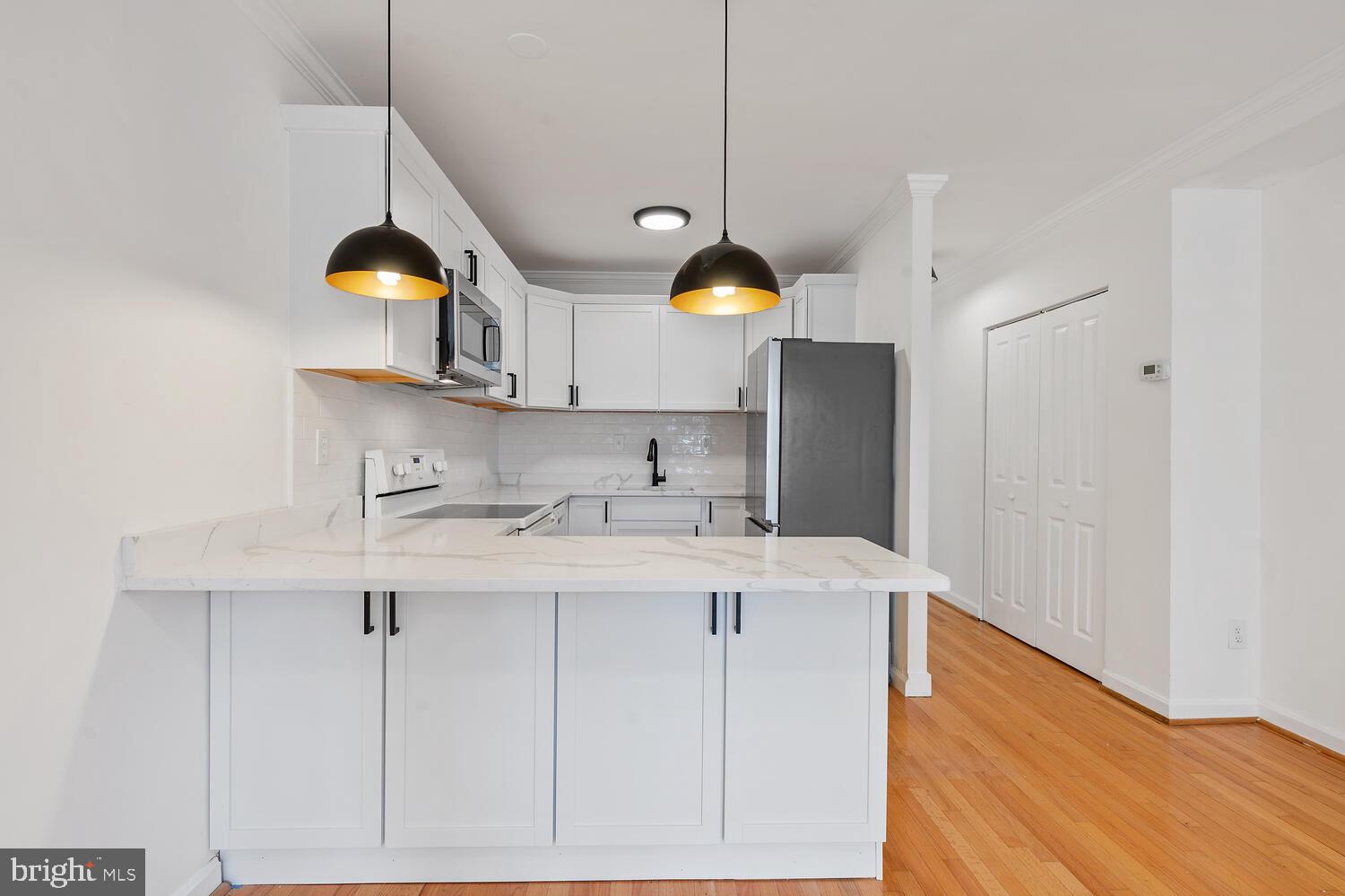 2510 1/2 EAST PLACE NW UPPER LEVEL