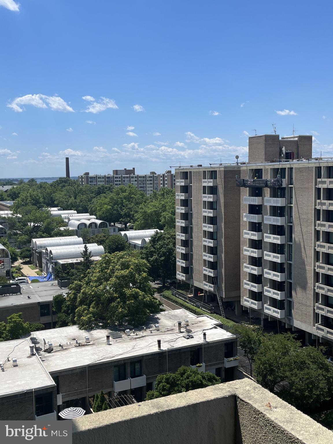 300 M STREET SW N801