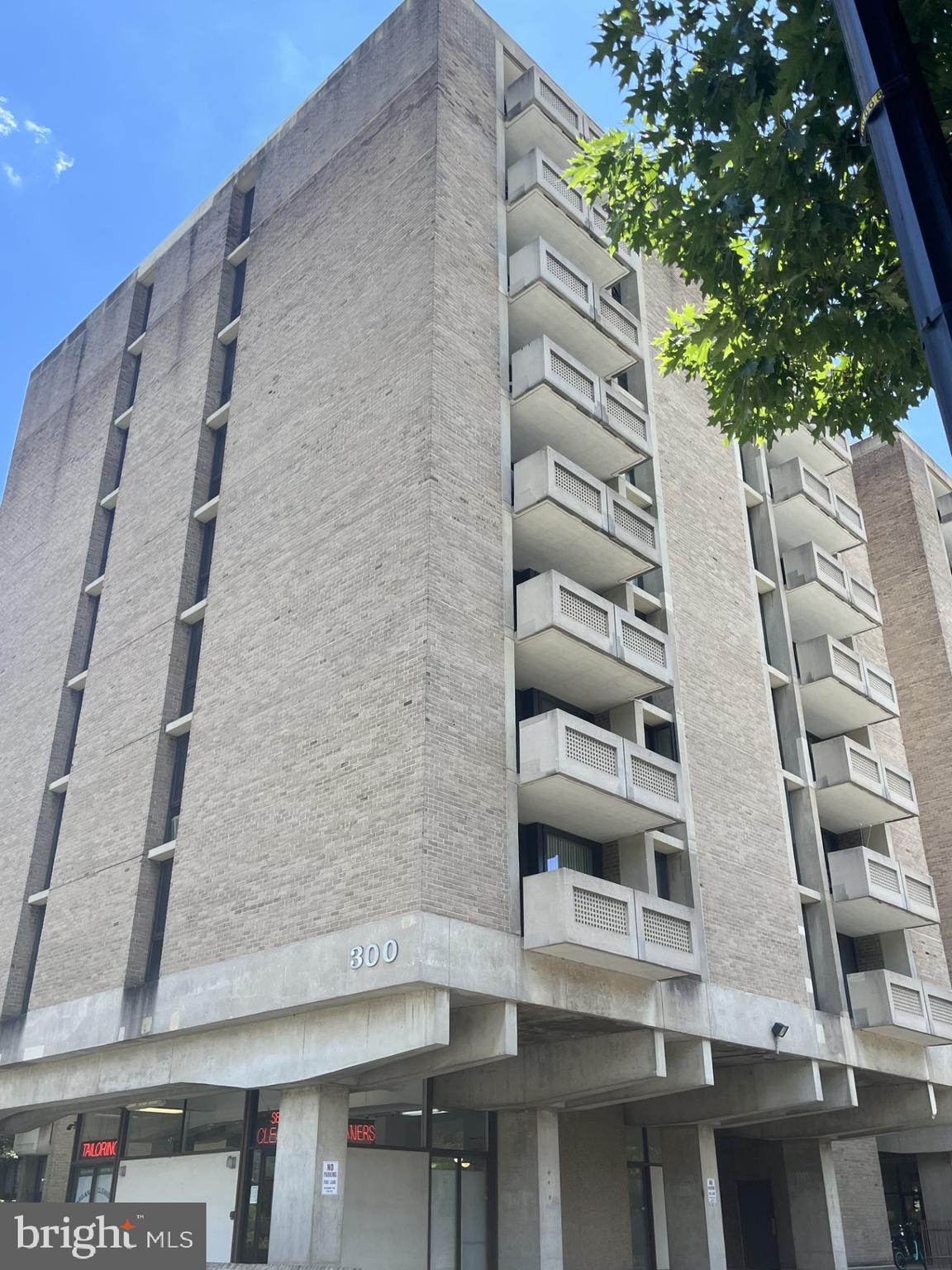 300 M STREET SW N801