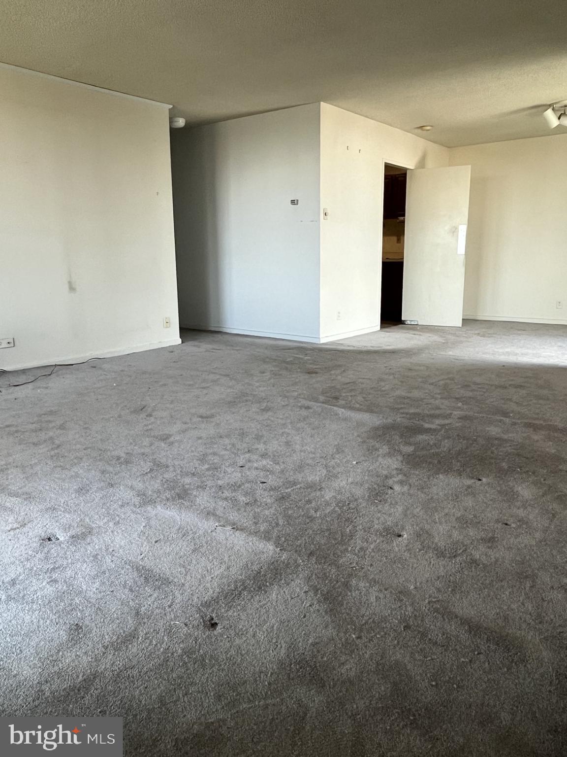 300 M STREET SW N801