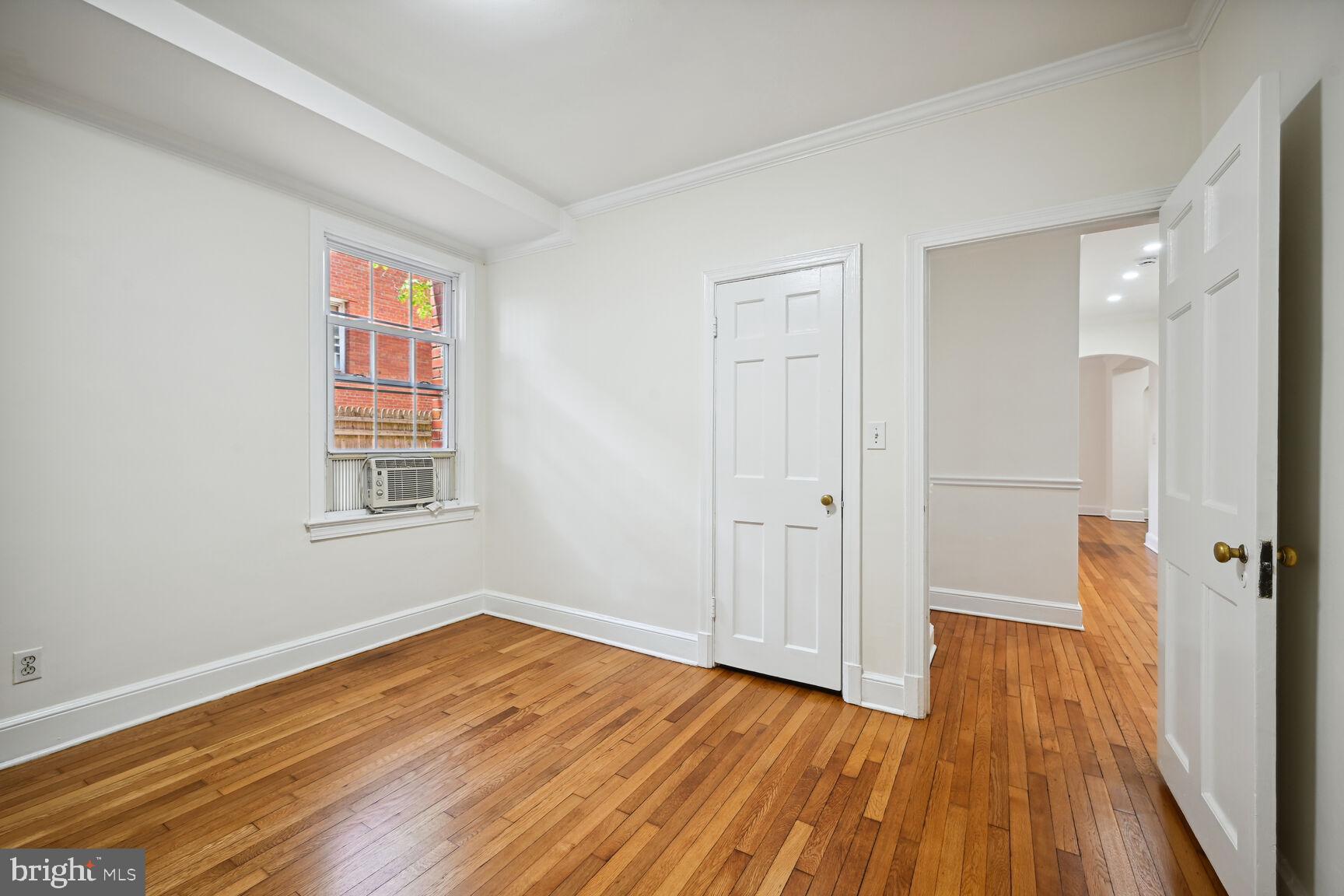 4024 CALVERT STREET NW