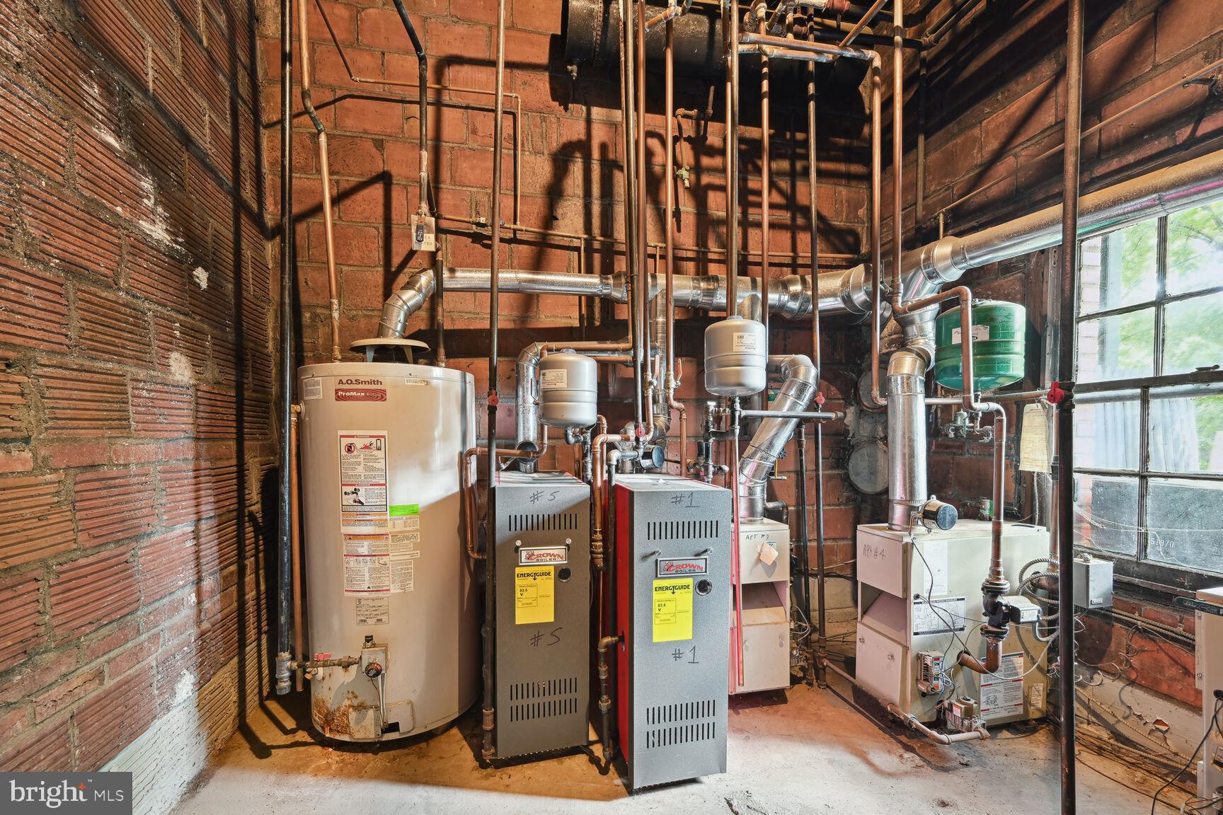 4024 CALVERT STREET NW