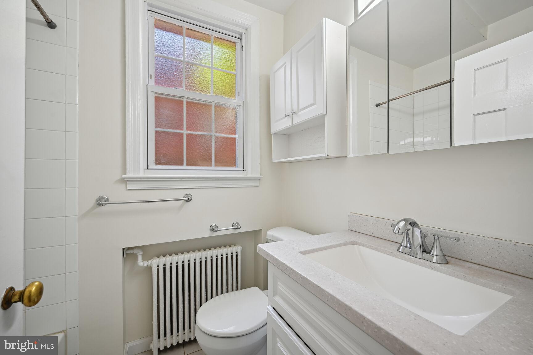 4024 CALVERT STREET NW