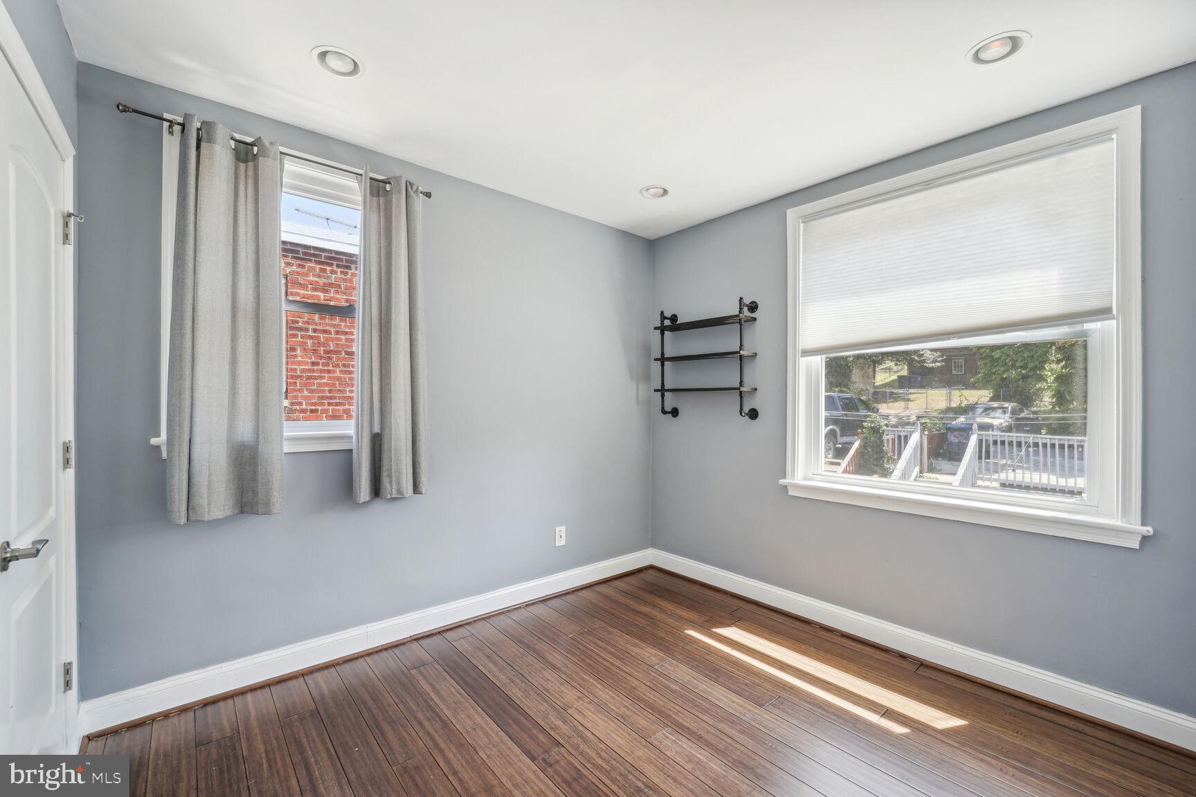 1652 FORT DUPONT STREET SE