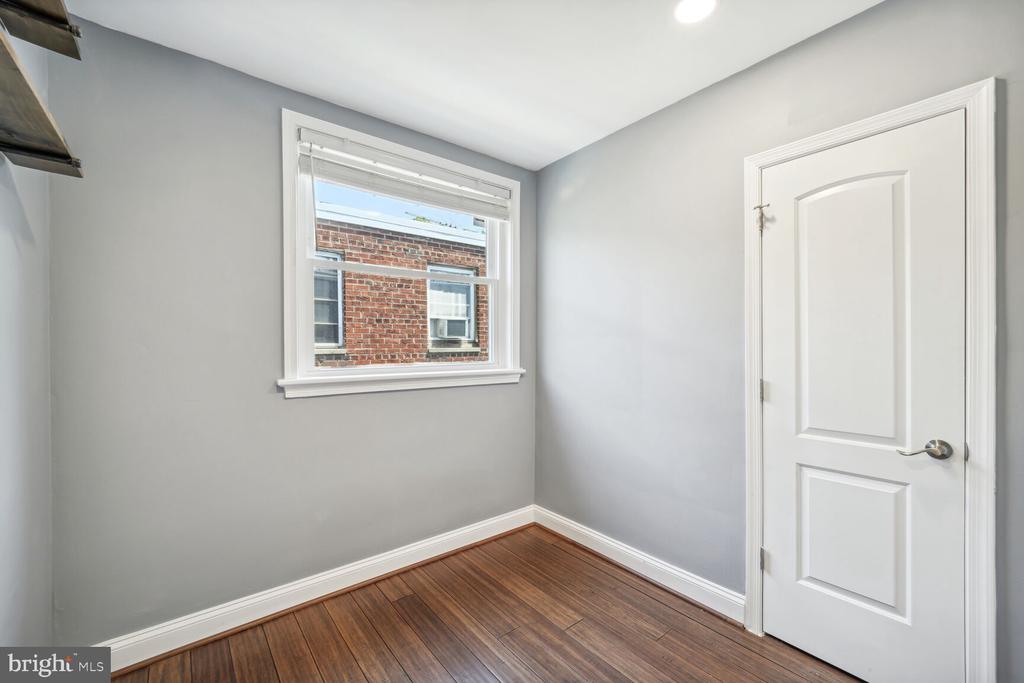 1652 FORT DUPONT STREET SE