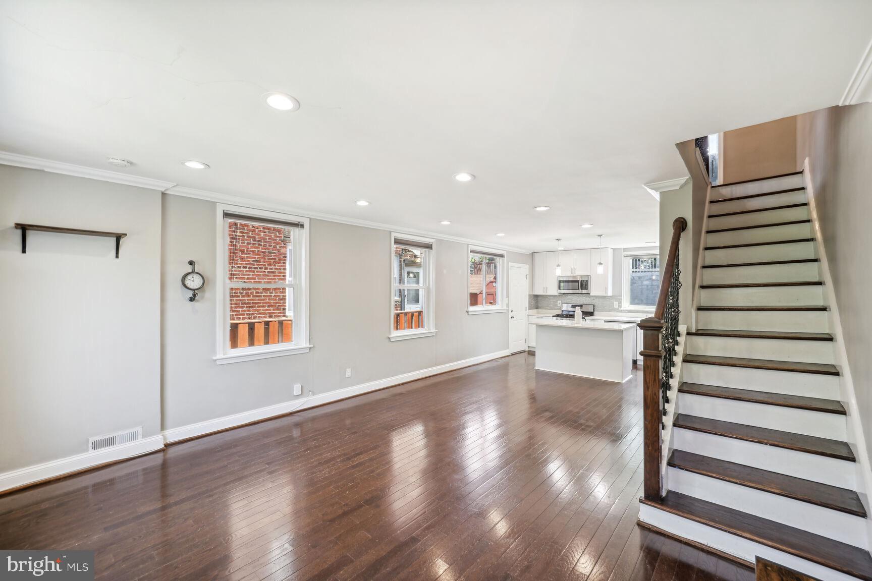 1652 FORT DUPONT STREET SE