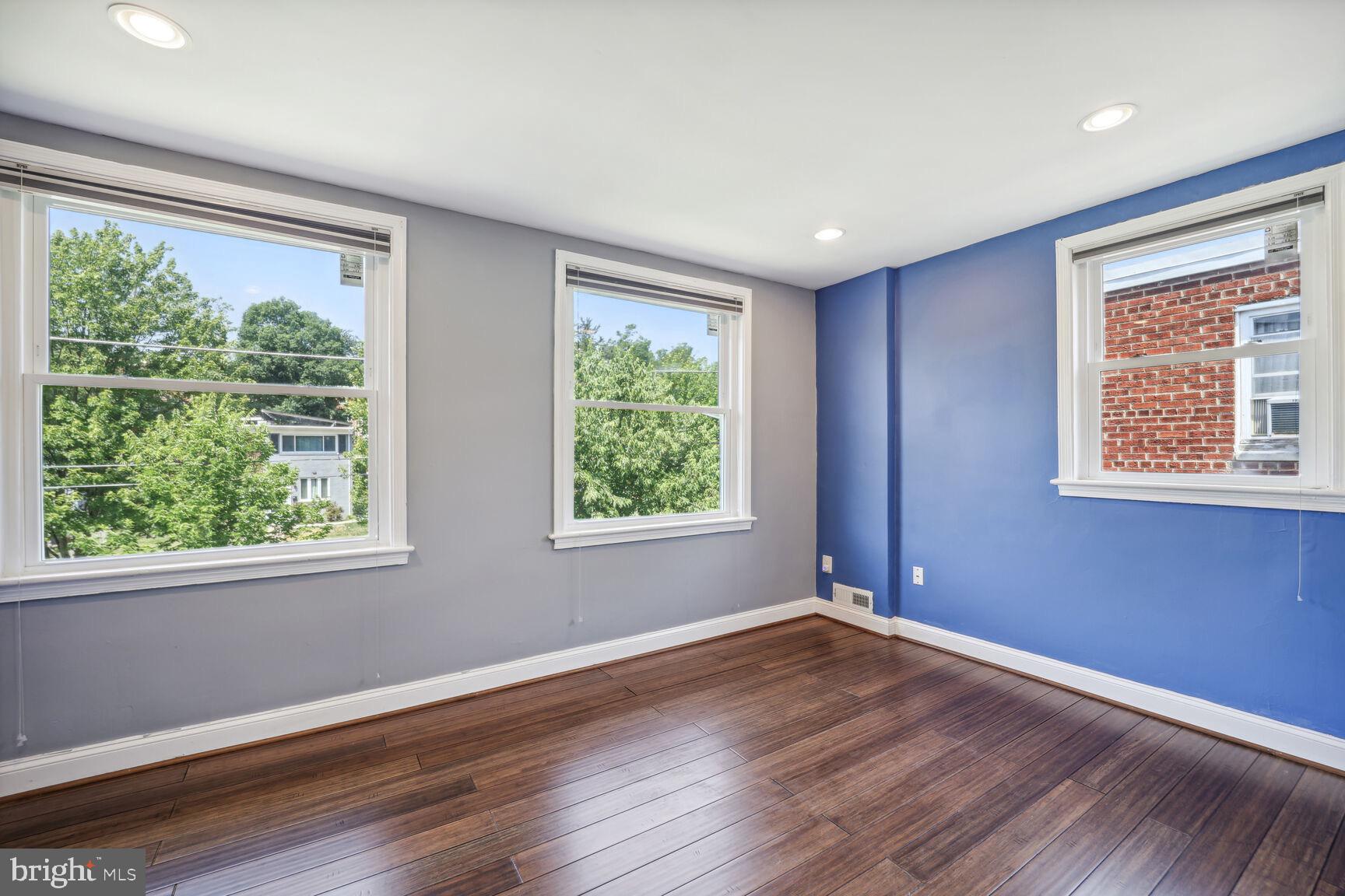 1652 FORT DUPONT STREET SE