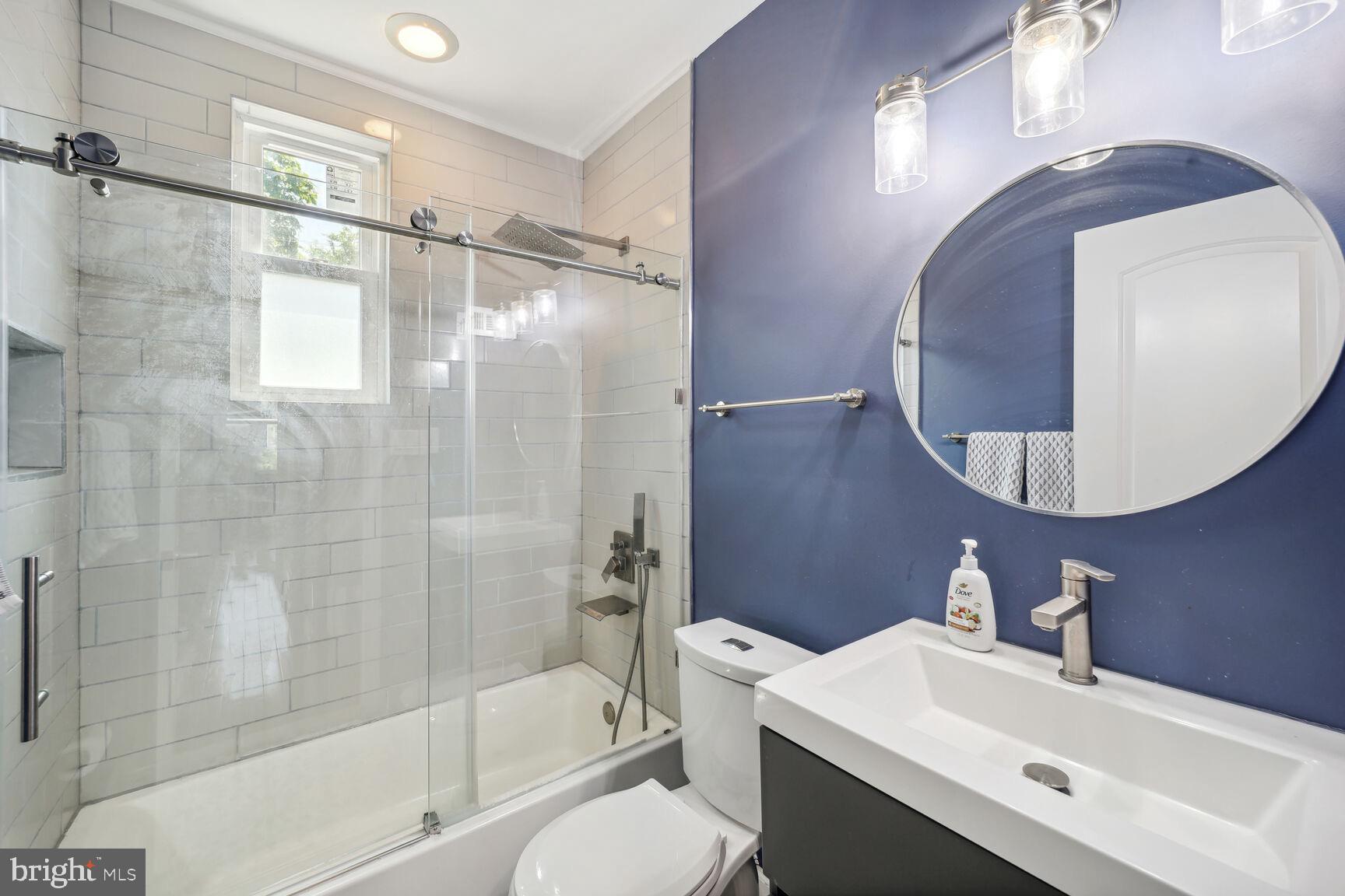 1652 FORT DUPONT STREET SE