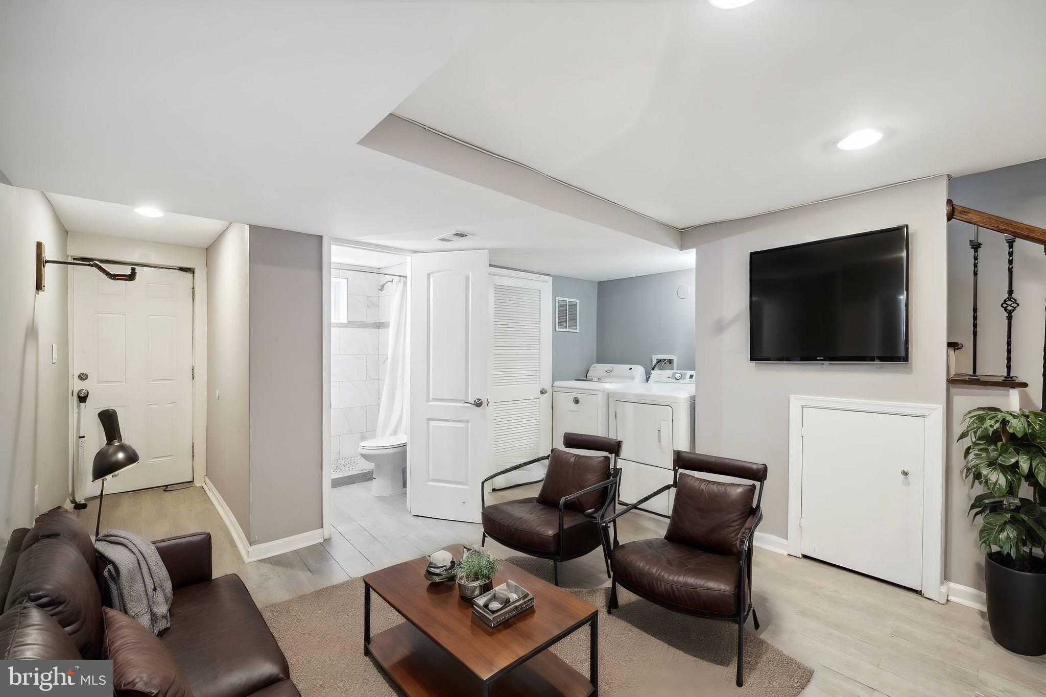 1652 FORT DUPONT STREET SE