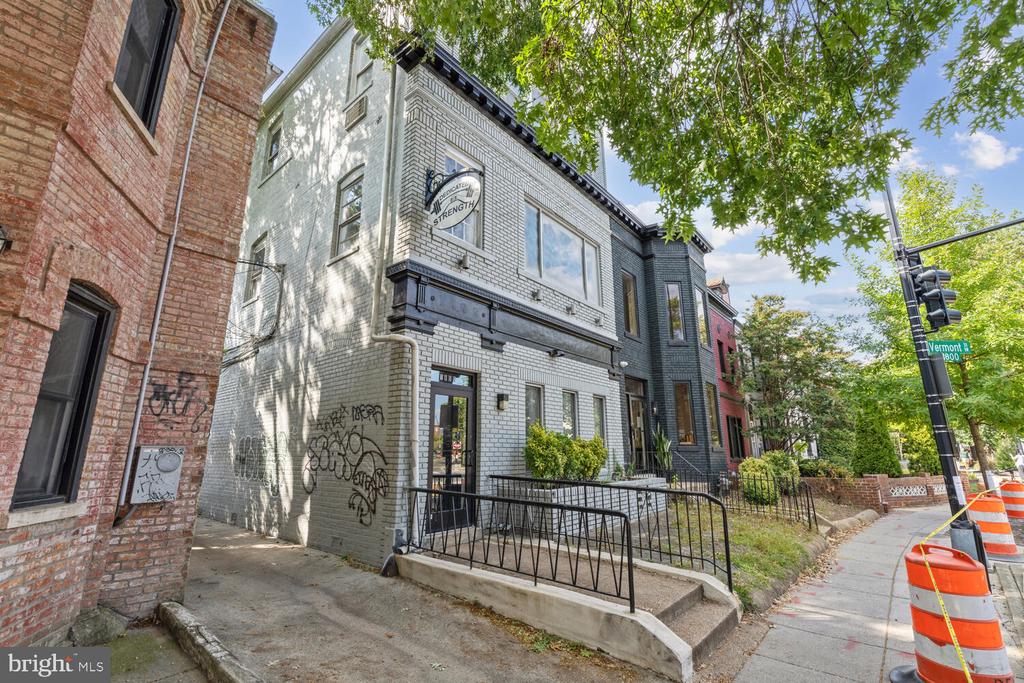 1802 11TH STREET NW