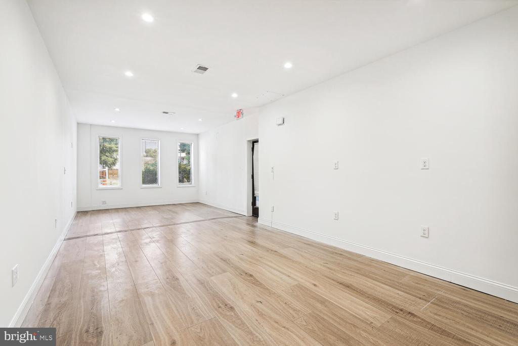 1802 11TH STREET NW