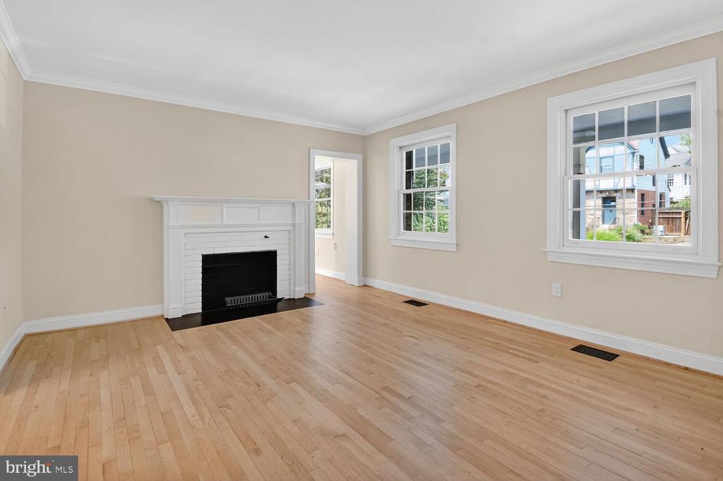 3112 LEGATION STREET NW