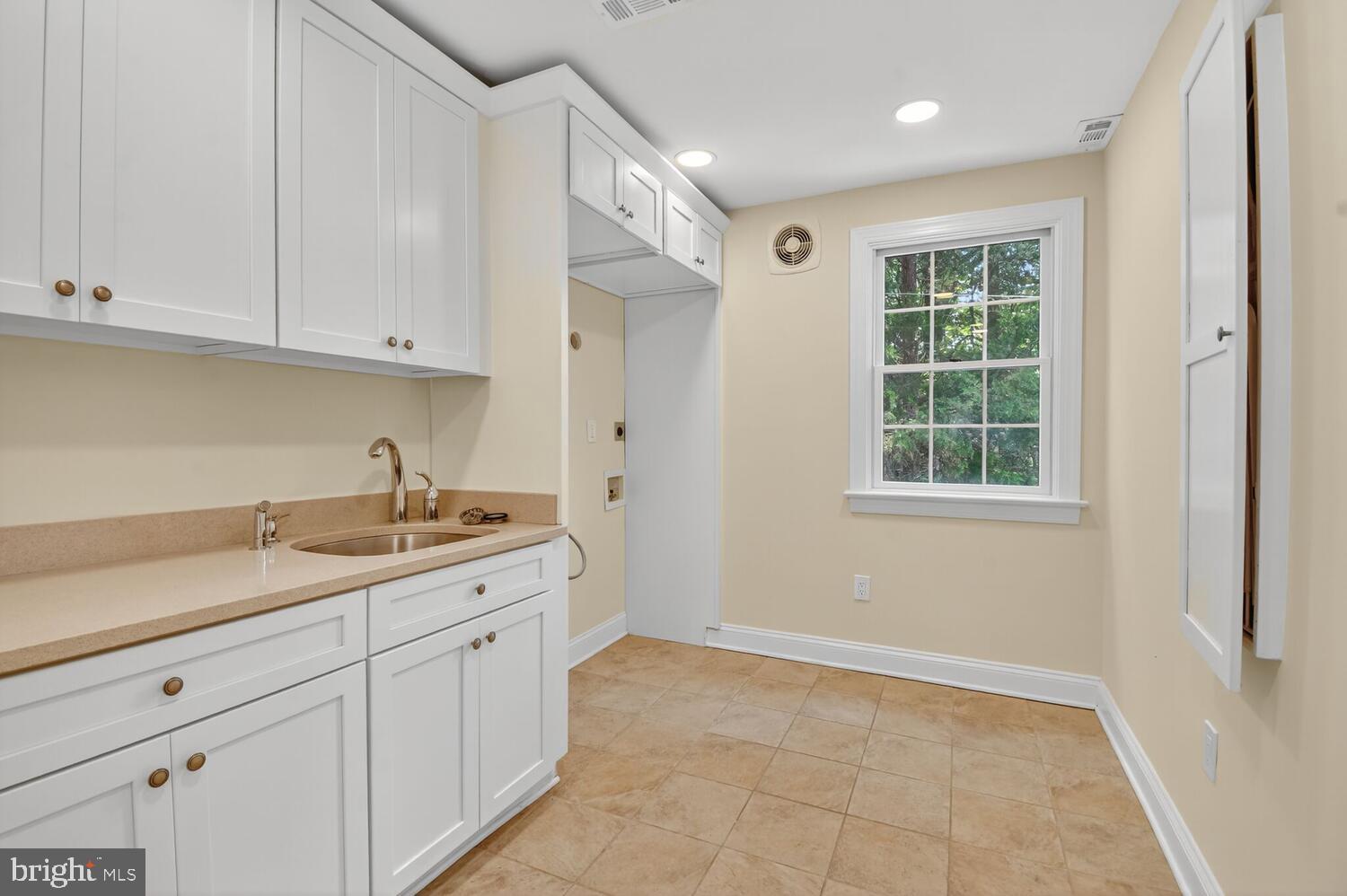 3112 LEGATION STREET NW