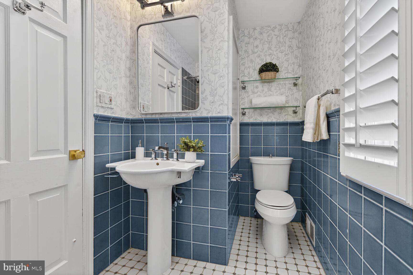 3262 ABERFOYLE PLACE NW