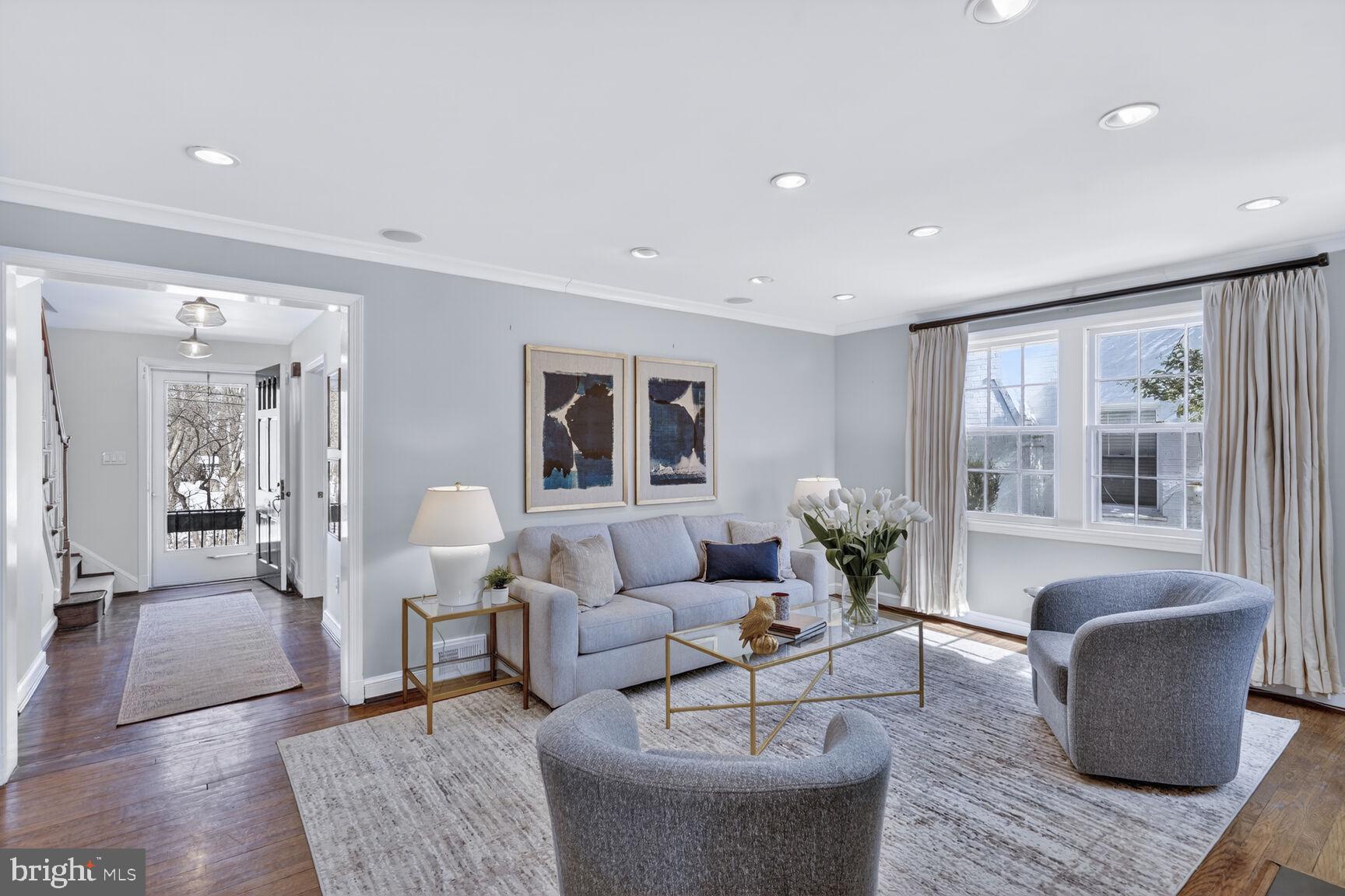 3262 ABERFOYLE PLACE NW