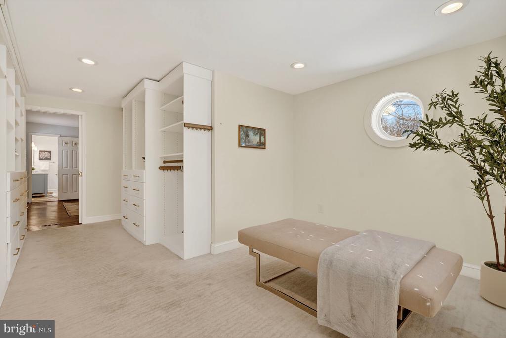 3262 ABERFOYLE PLACE NW
