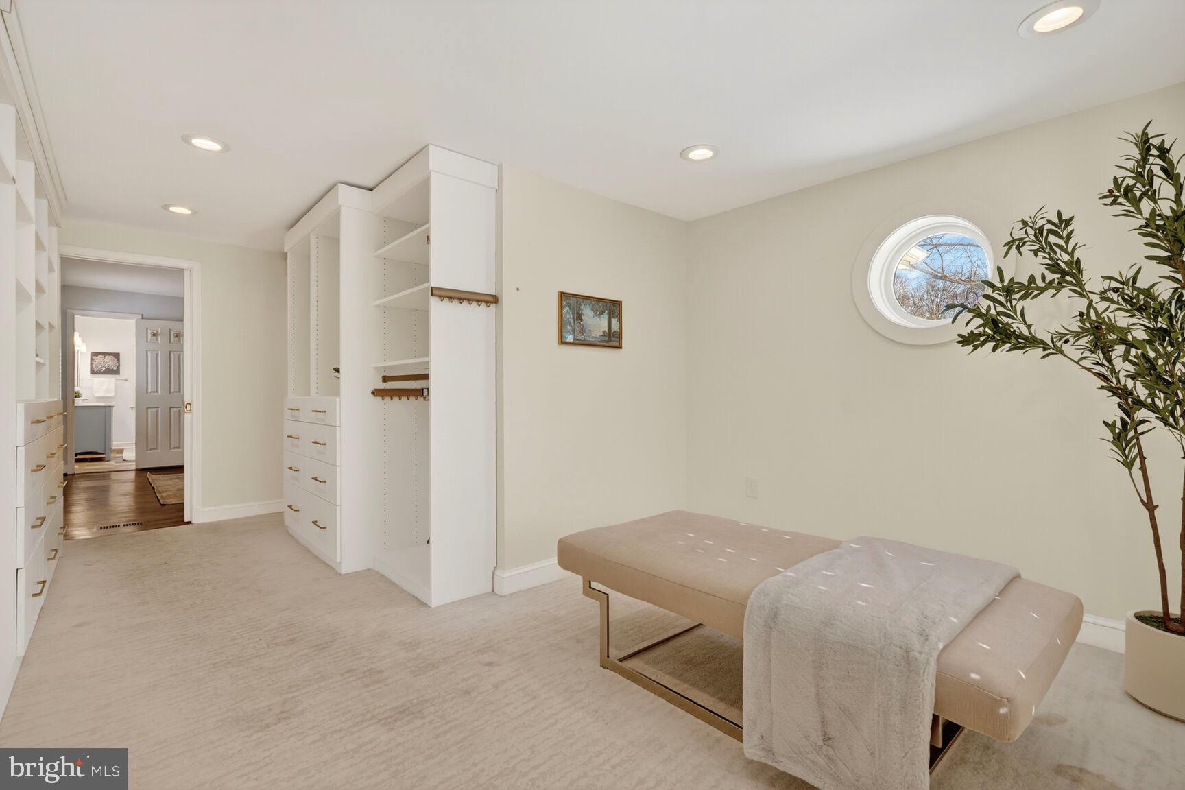 3262 ABERFOYLE PLACE NW