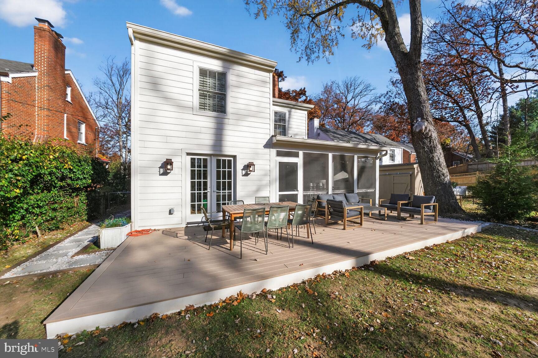 3262 ABERFOYLE PLACE NW