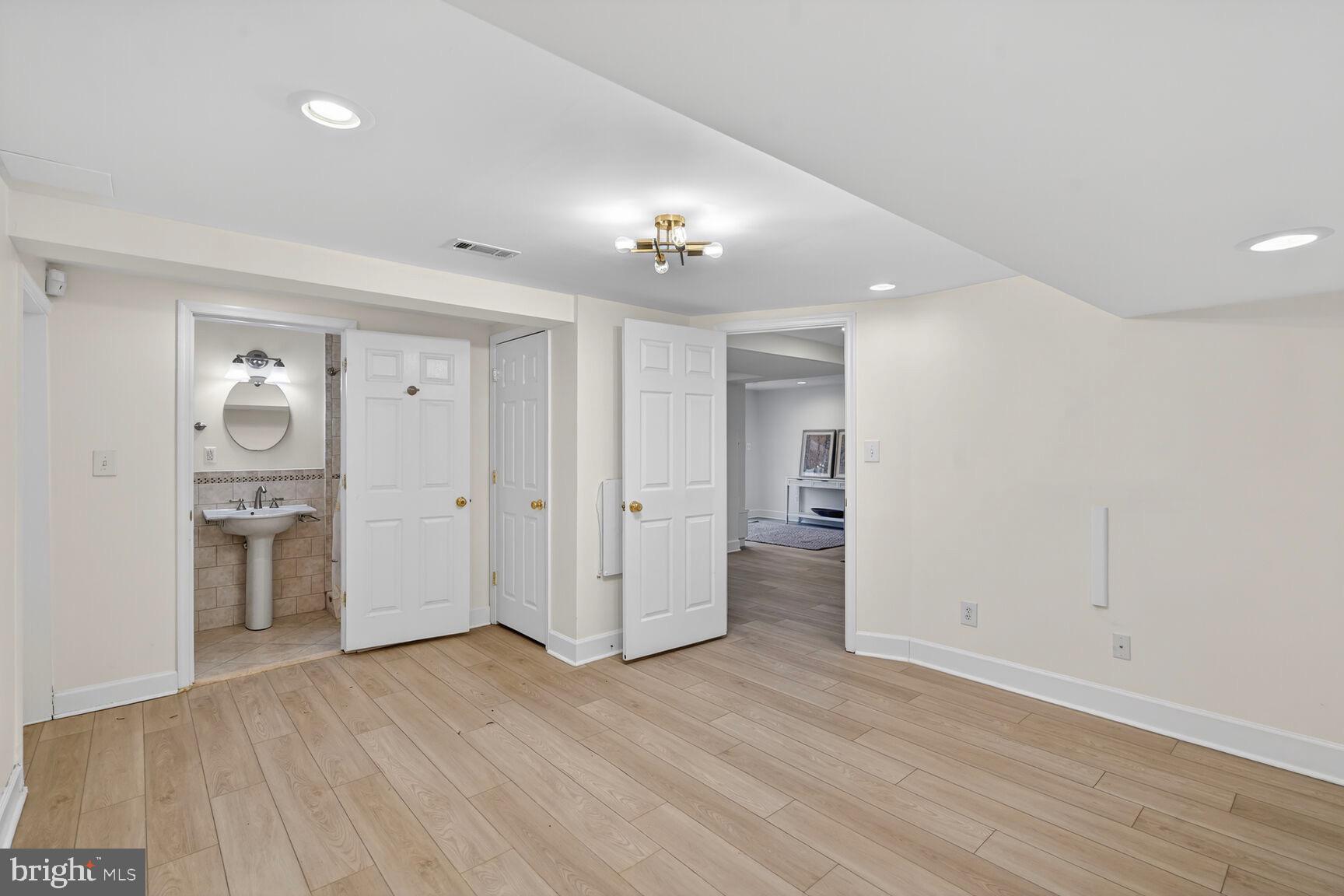 3262 ABERFOYLE PLACE NW