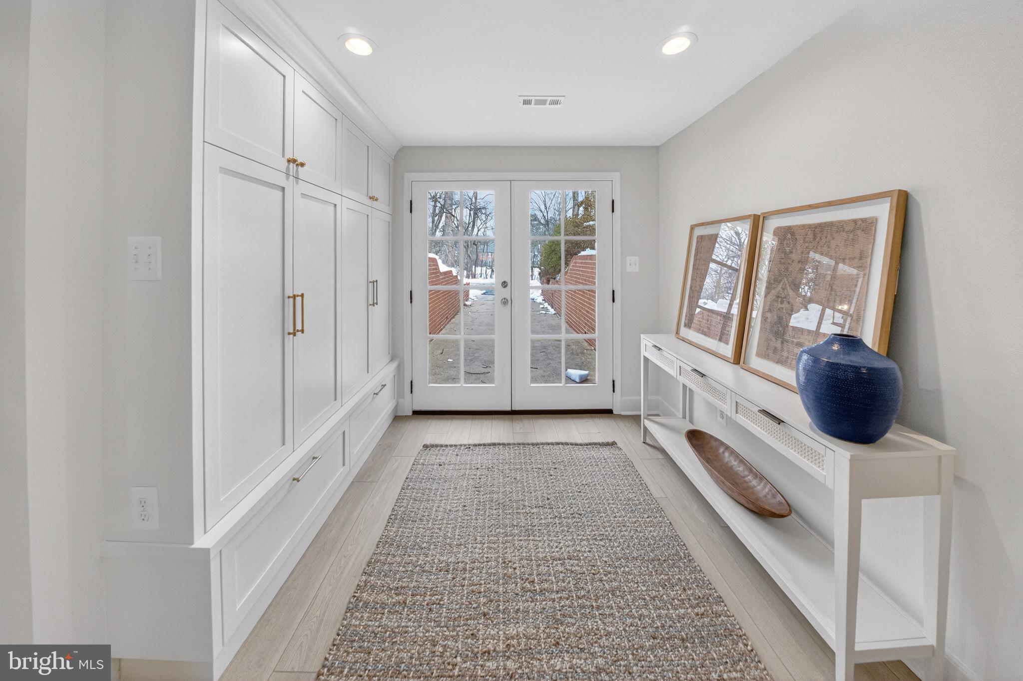 3262 ABERFOYLE PLACE NW