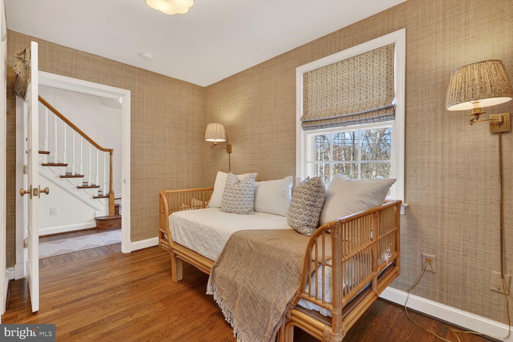 3262 ABERFOYLE PLACE NW