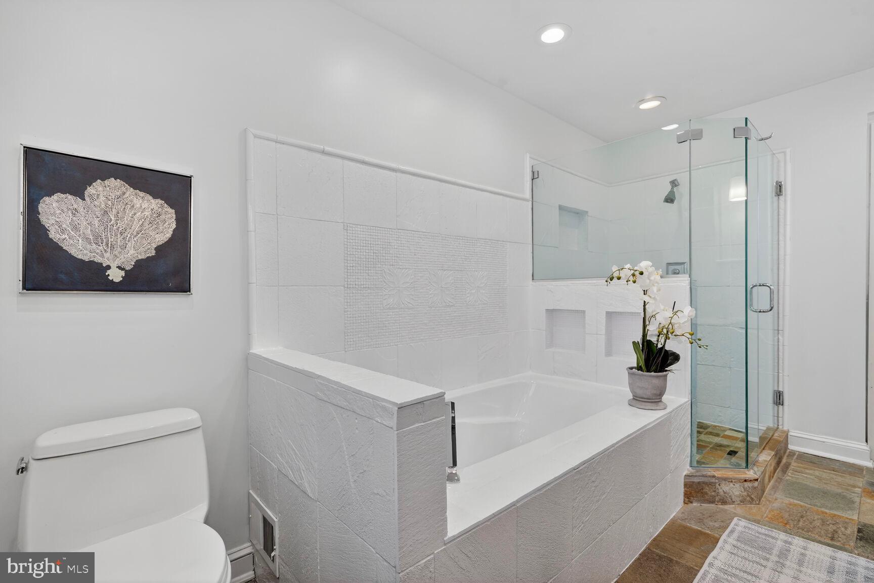 3262 ABERFOYLE PLACE NW