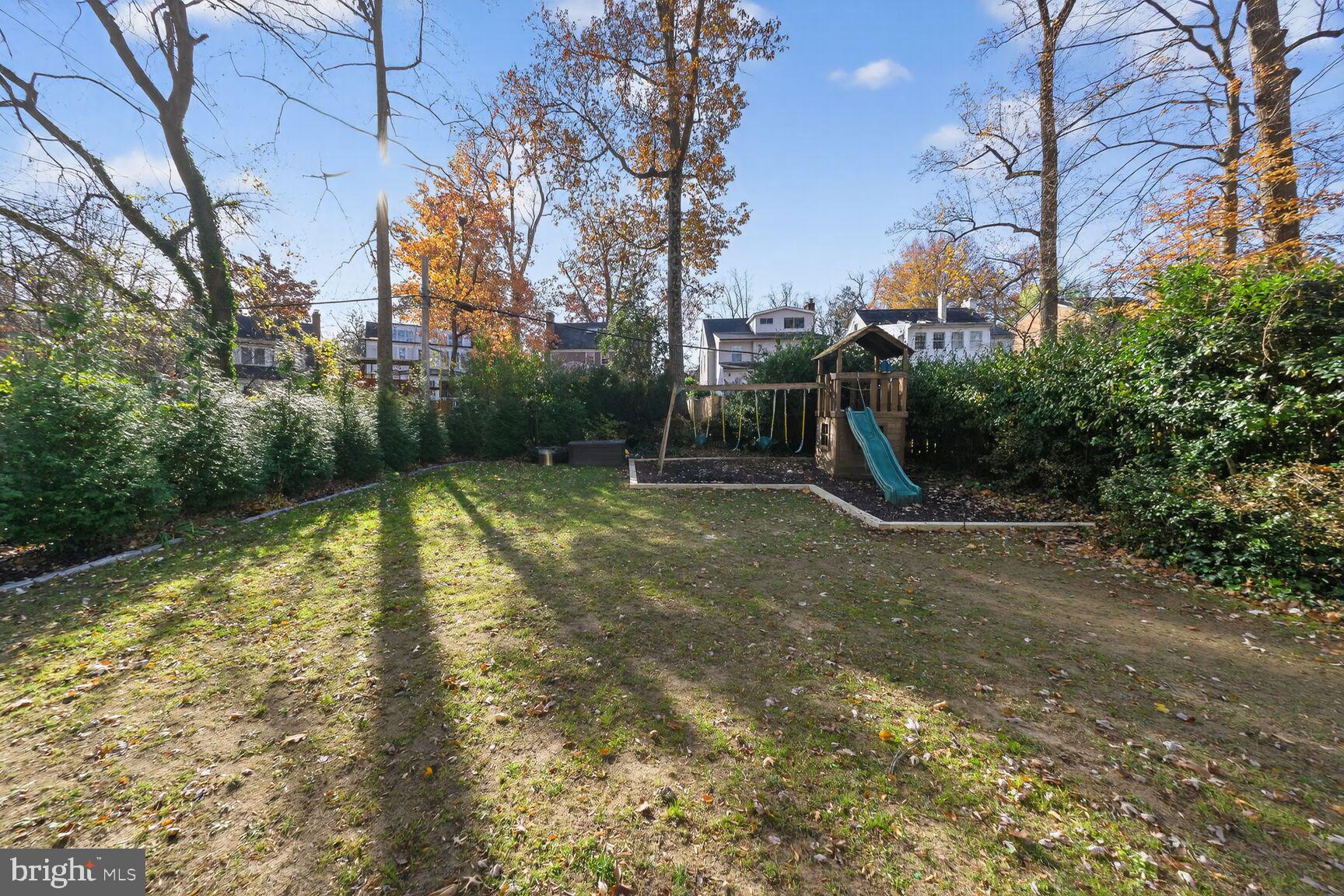 3262 ABERFOYLE PLACE NW