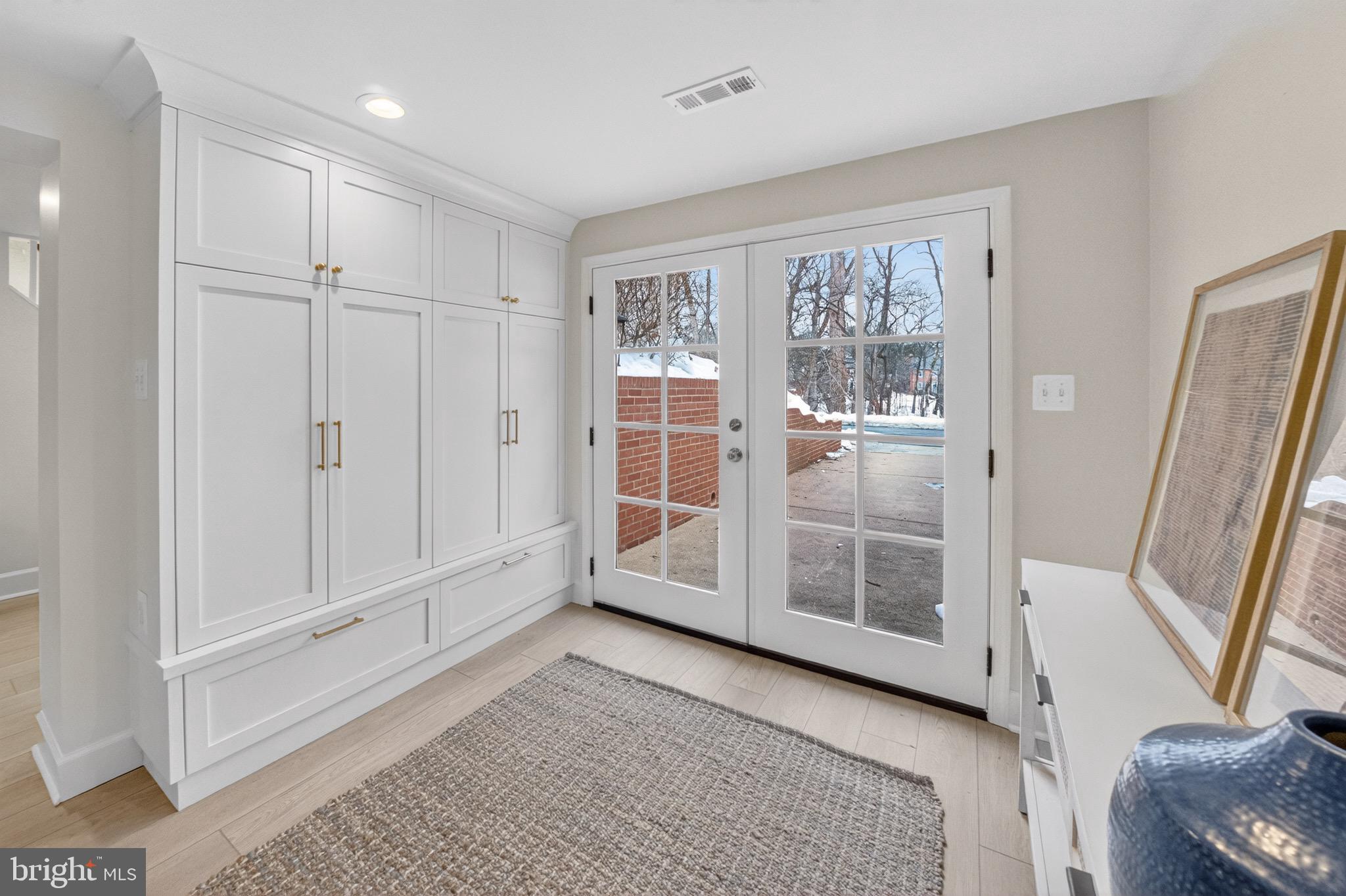 3262 ABERFOYLE PLACE NW