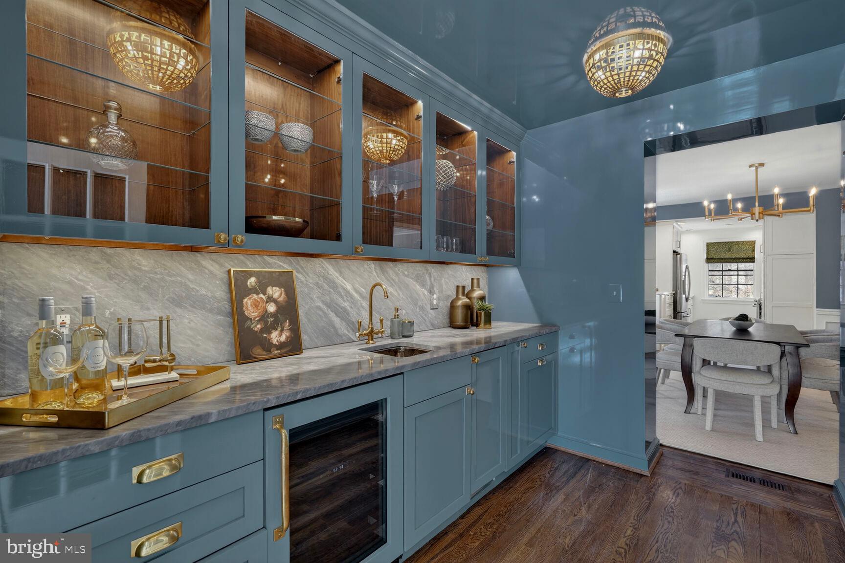 3262 ABERFOYLE PLACE NW