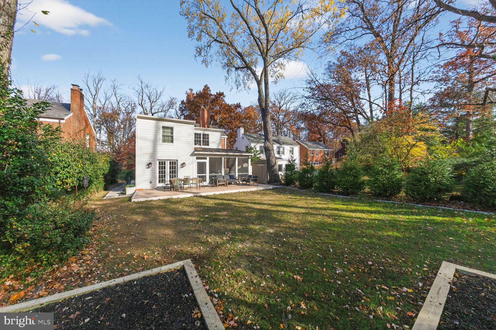 3262 ABERFOYLE PLACE NW