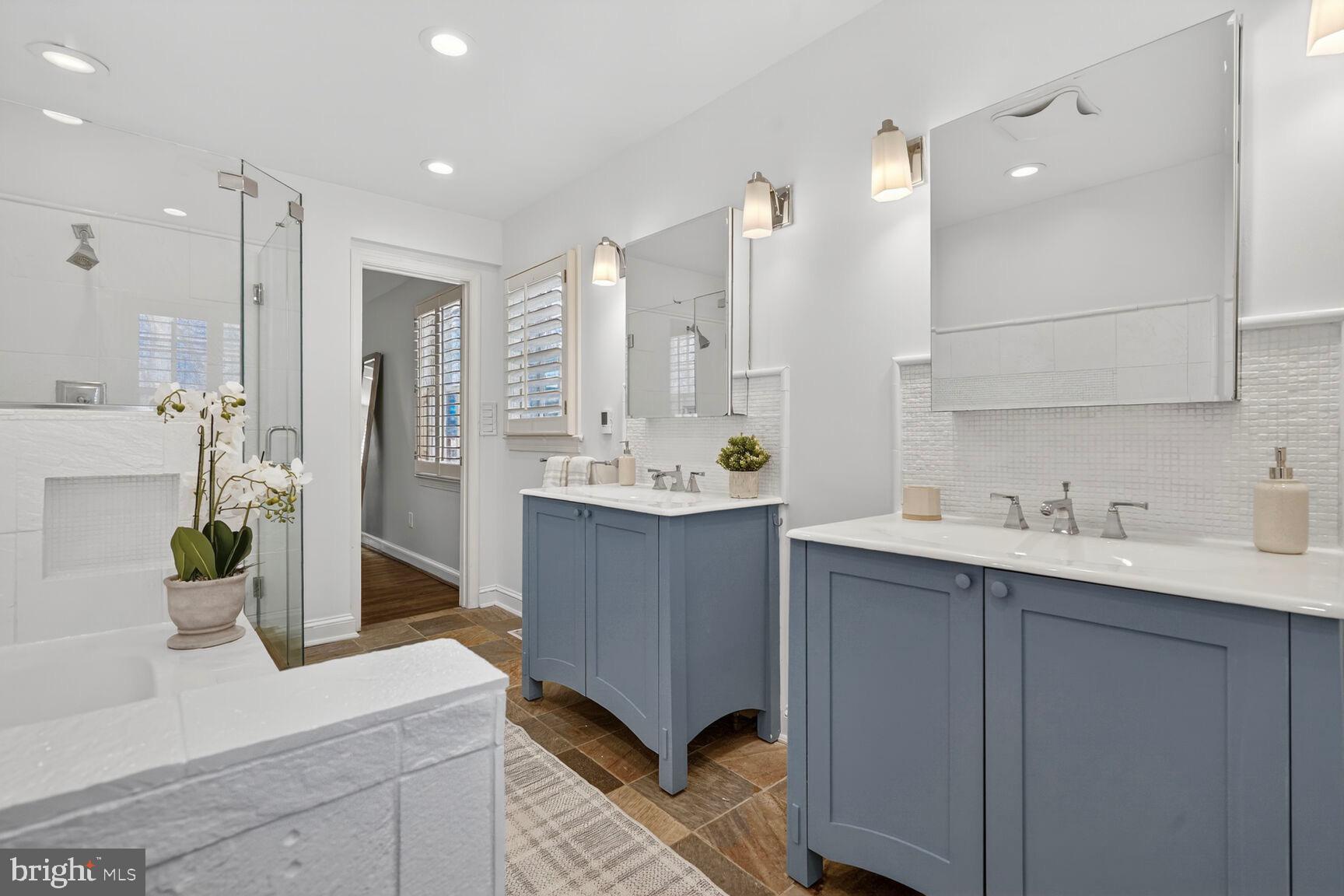 3262 ABERFOYLE PLACE NW