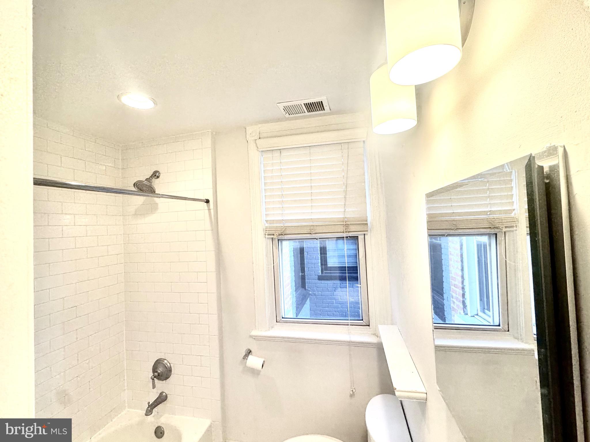 769 KENYON STREET NW