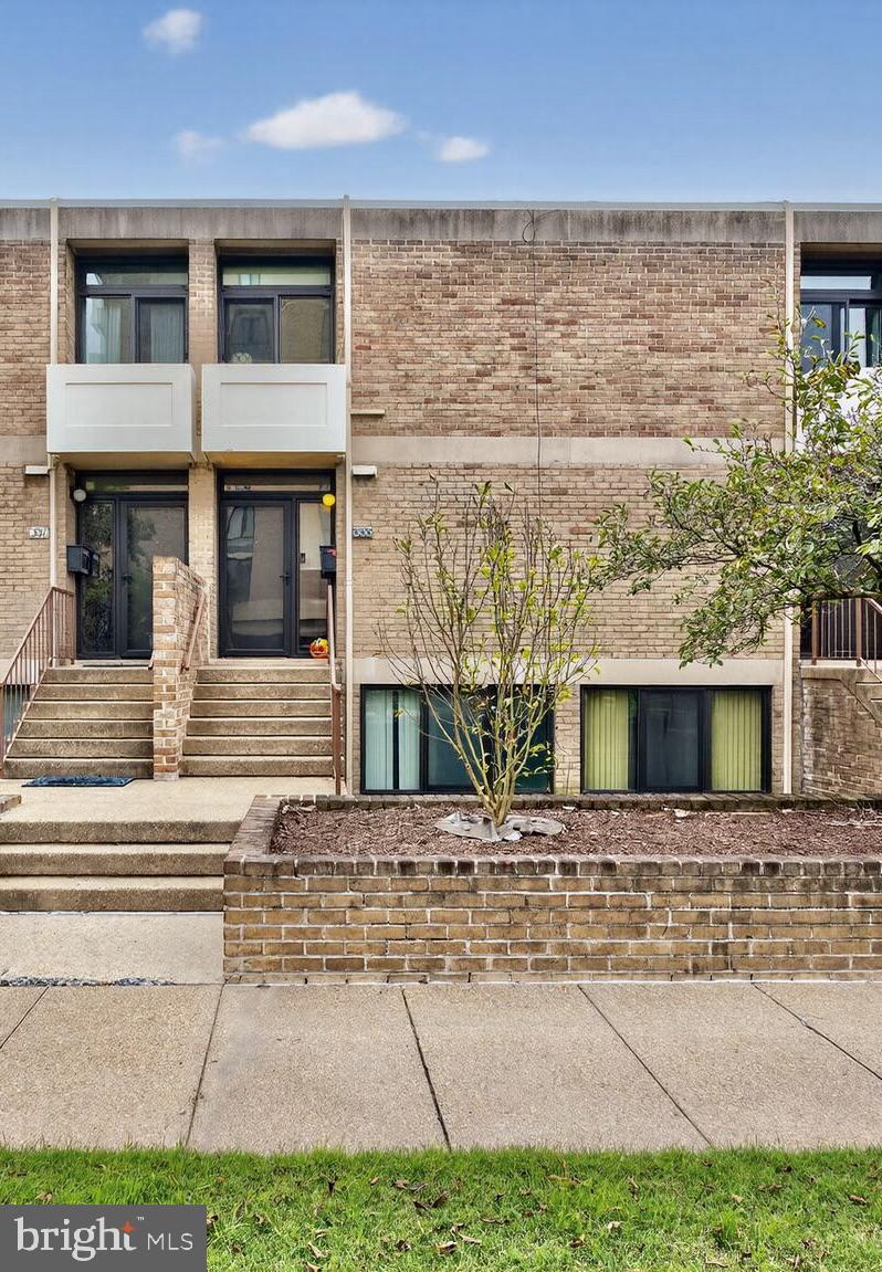 333 N ST SW