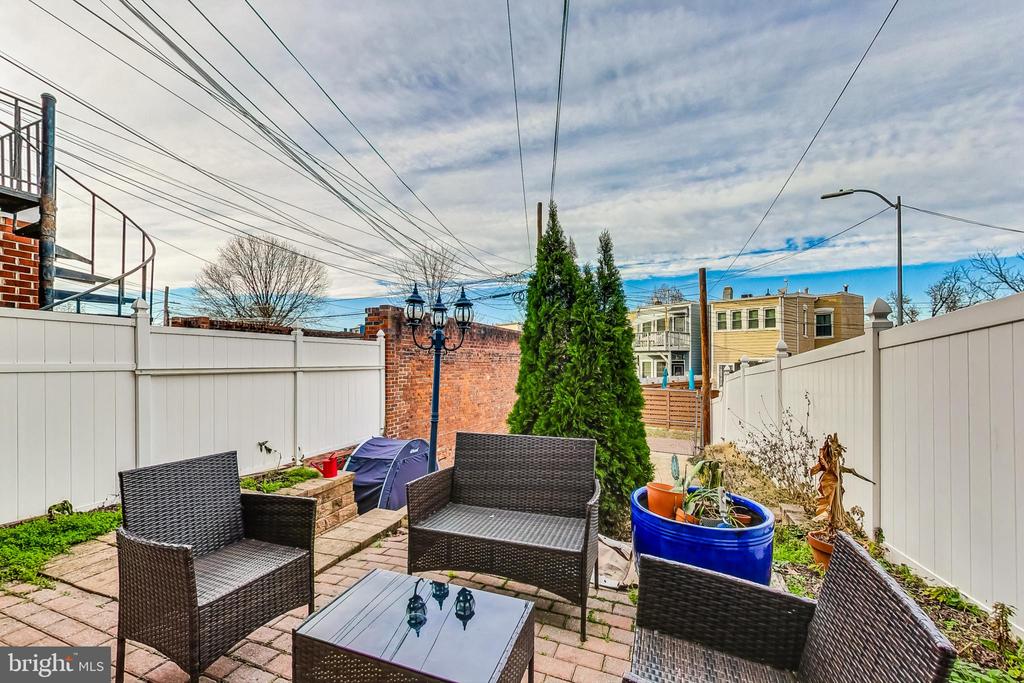 1248 MARYLAND AVENUE NE Unit: 2