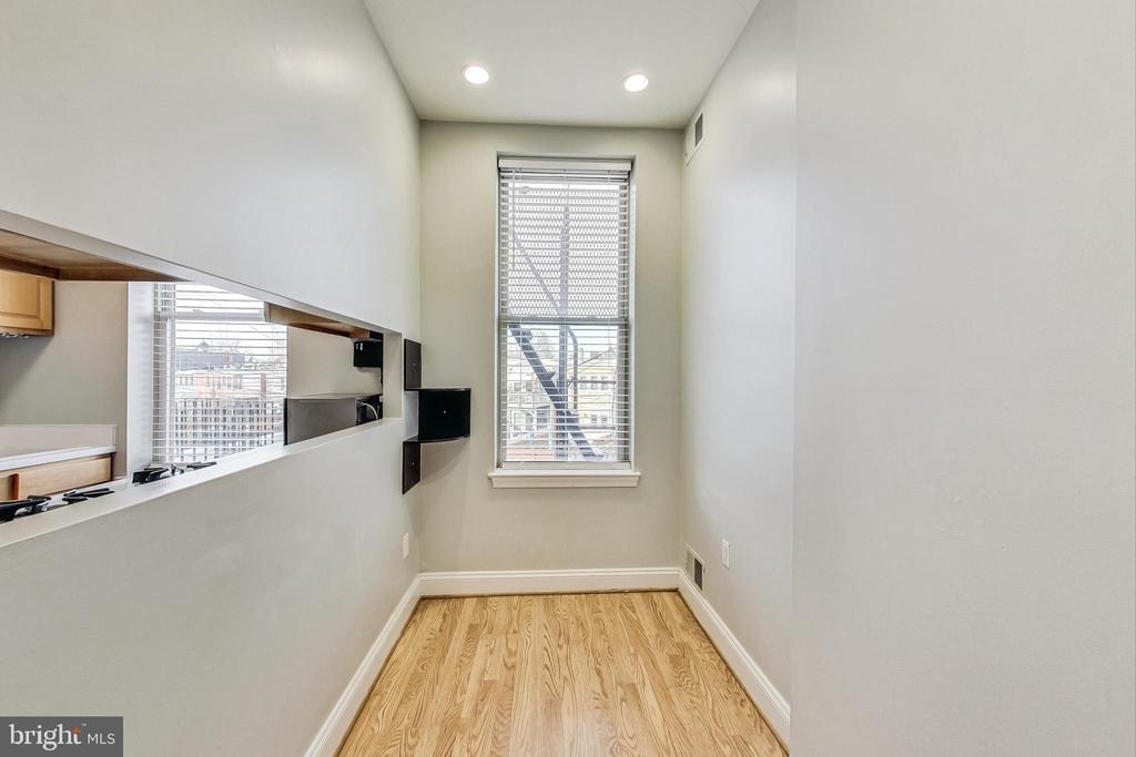 1248 MARYLAND AVENUE NE Unit: 2