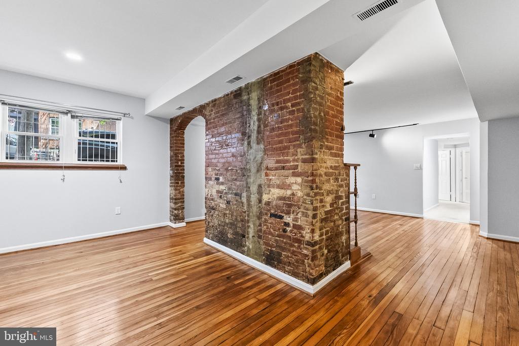 1303 P STREET NW Unit: 2