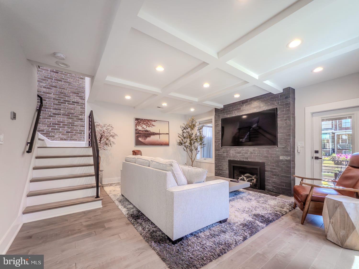 301 GALLATIN STREET NW