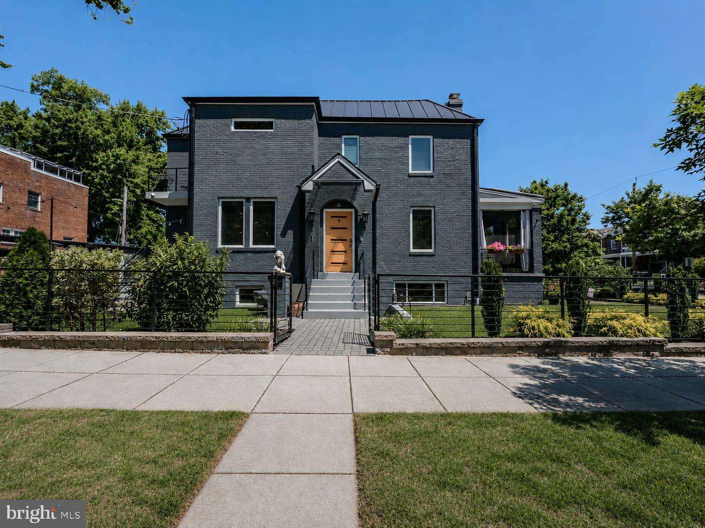 301 GALLATIN STREET NW