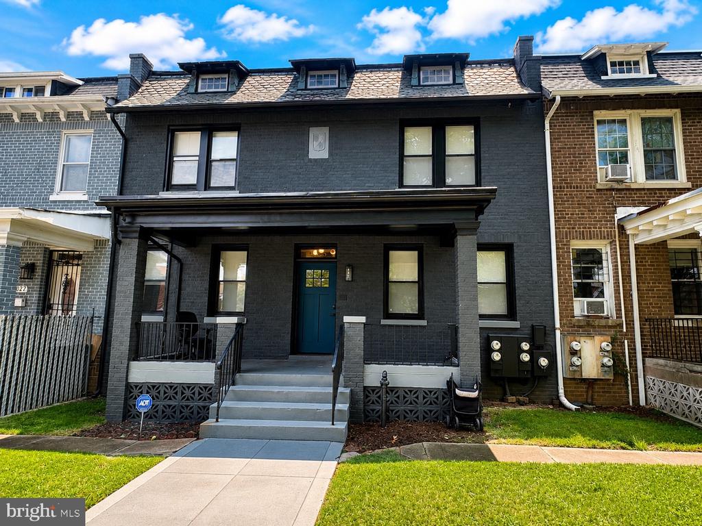 4025 KANSAS AVENUE NW