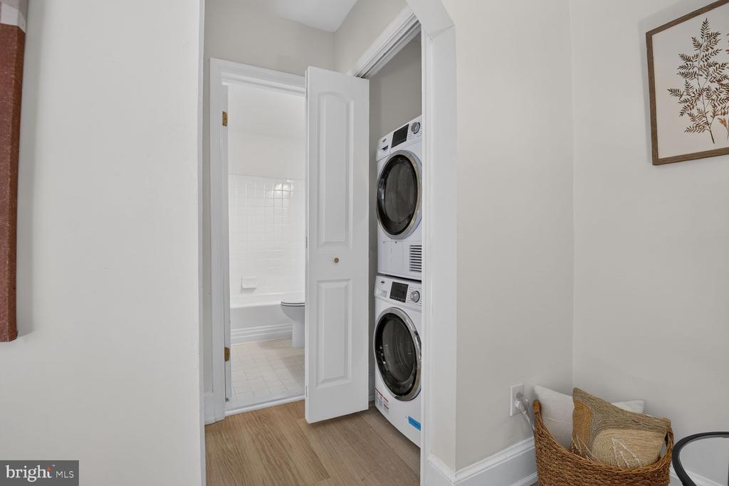 1363 K STREET SE Unit: 102
