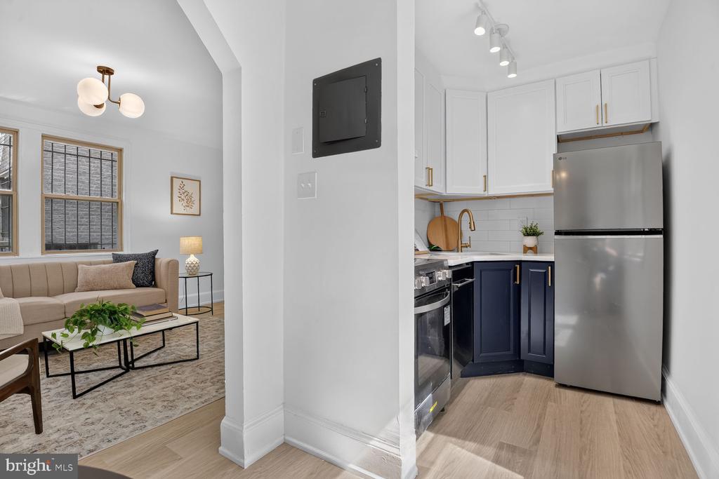 1363 K STREET SE Unit: 102