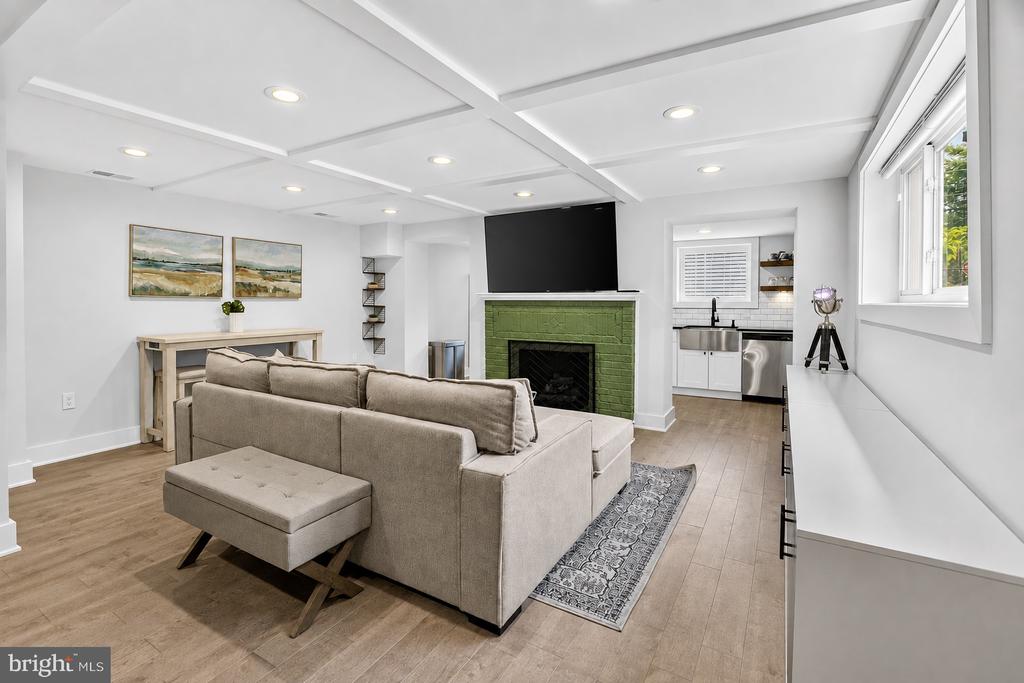 301 GALLATIN STREET NW