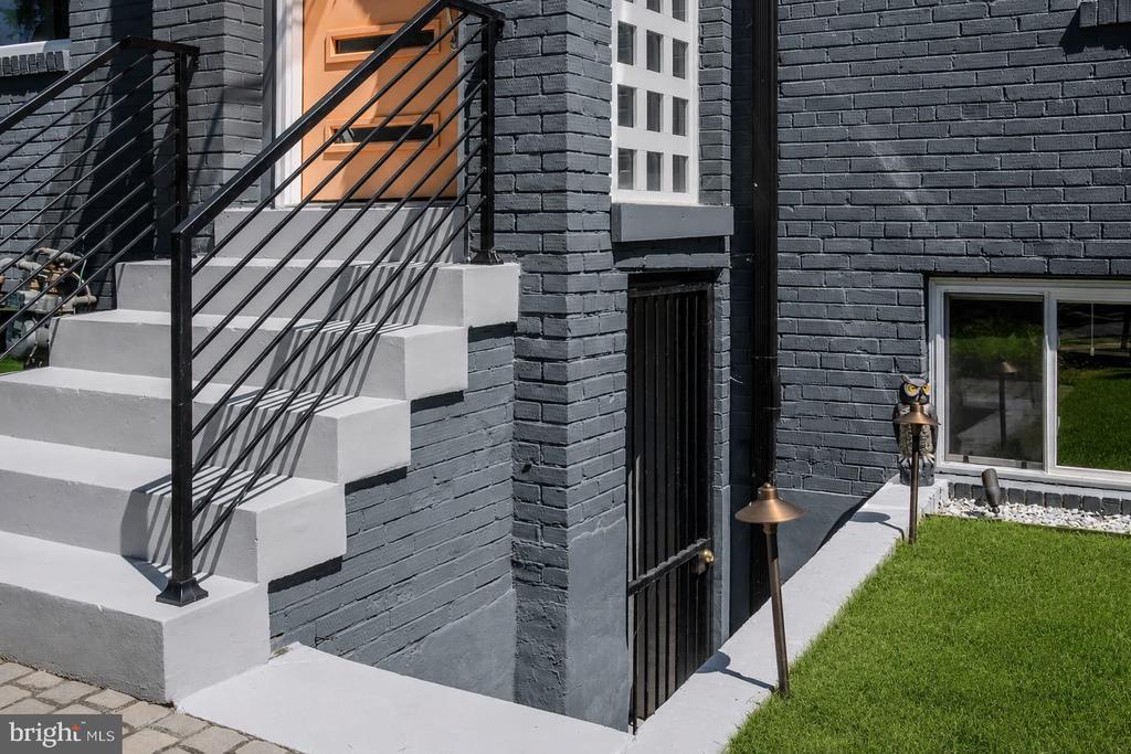 301 GALLATIN STREET NW