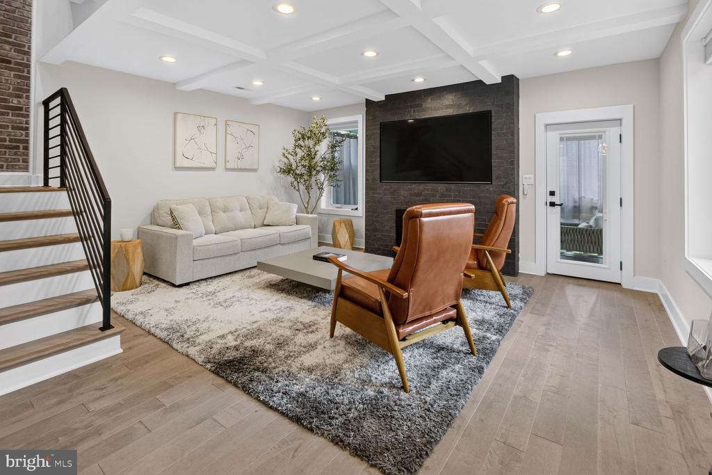 301 GALLATIN STREET NW